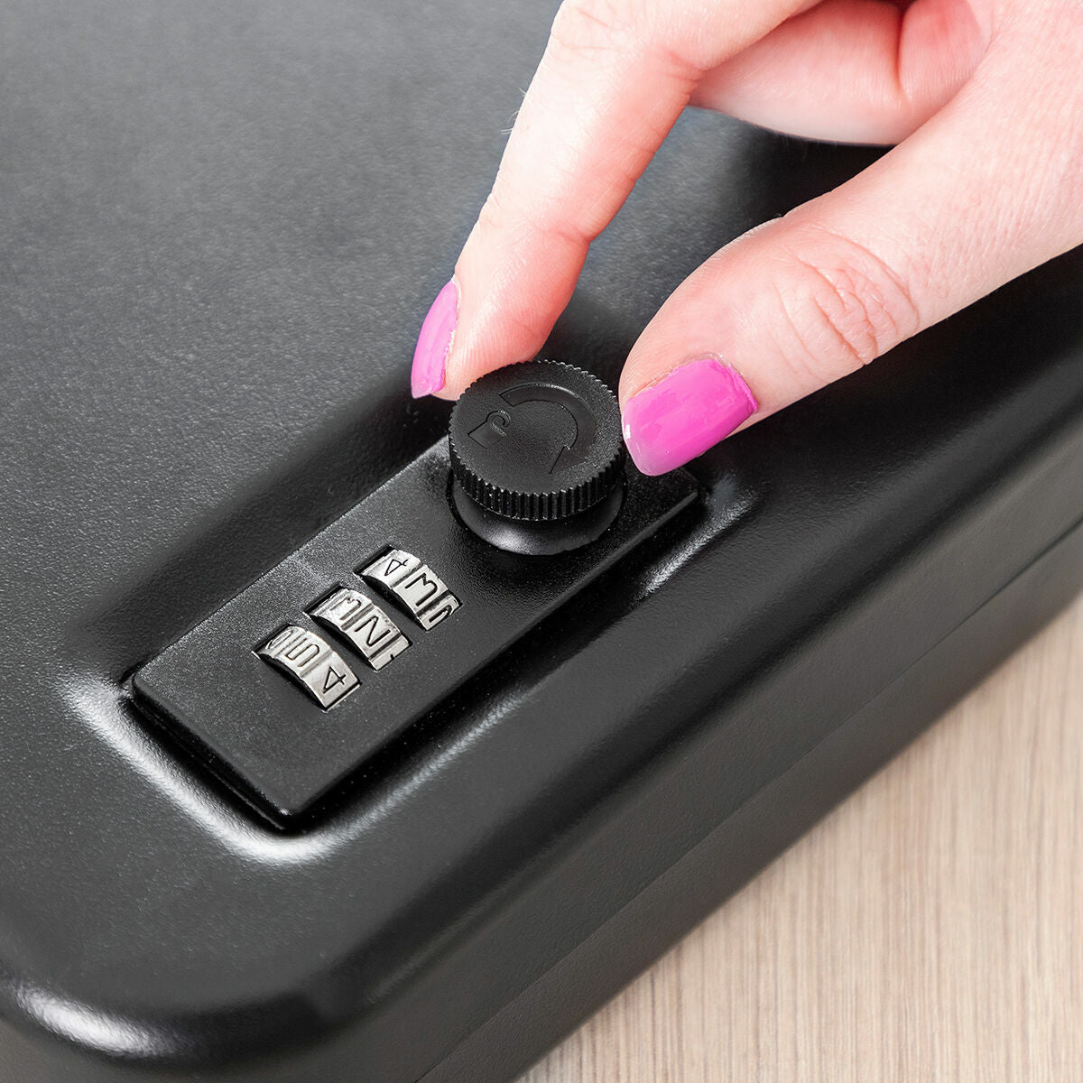 V10H9B78FDE96AE4E0A47BDBFA7133399232R5235395P2