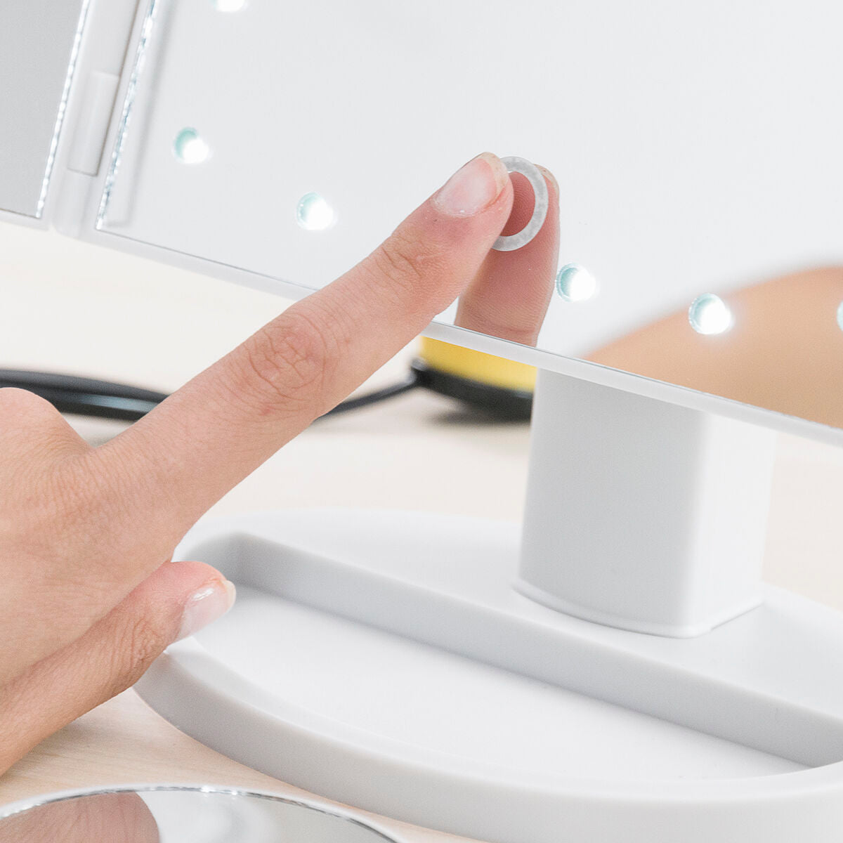 V18HE4E585706FA9C82884E970ECE81B8E45R5275660P3